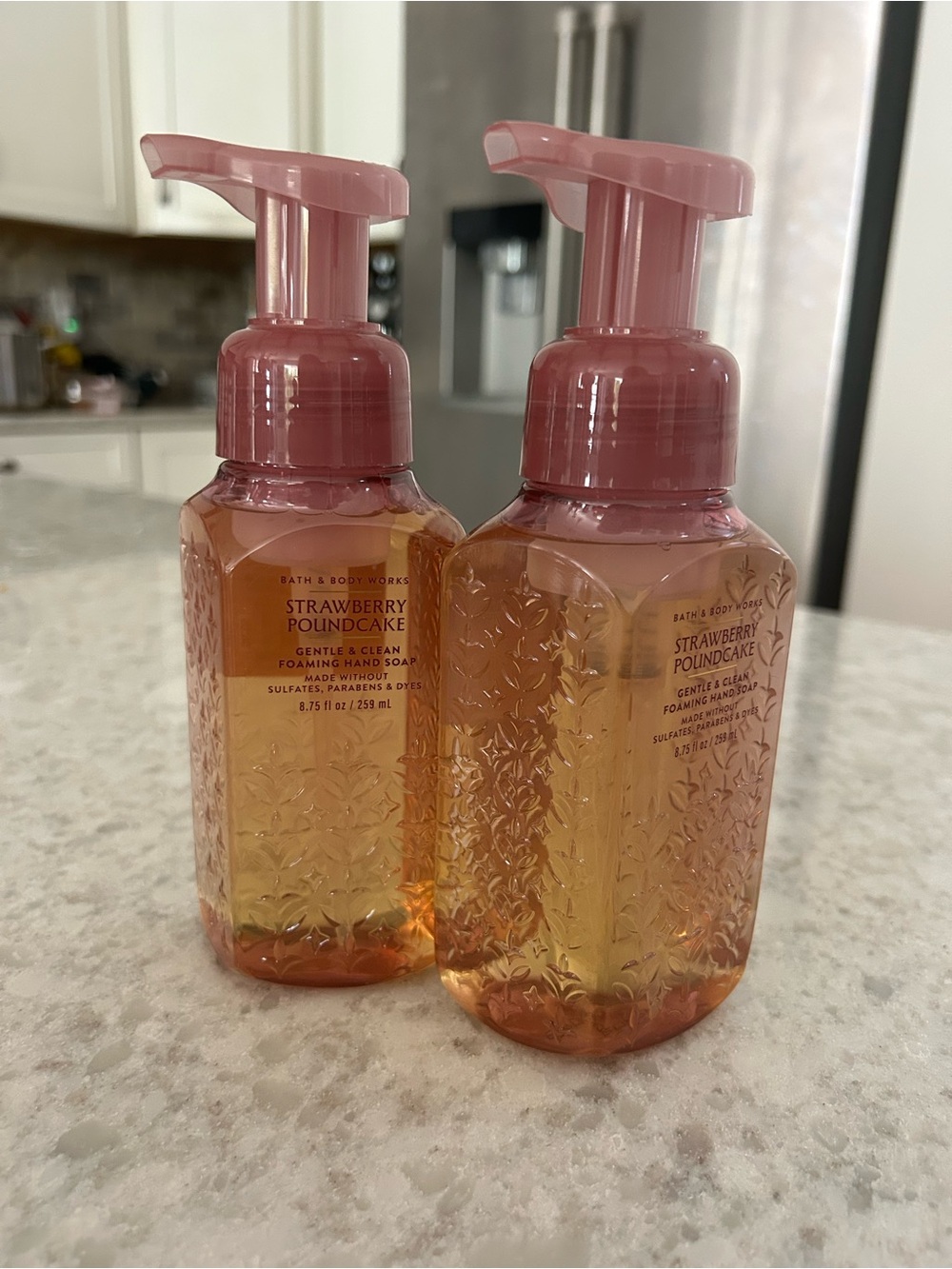 “New” Set of 2 Bath & Body Works Strawberry Poundcake Foaming Hand Soap